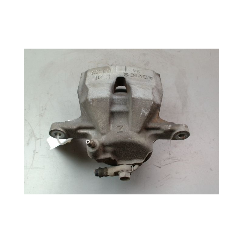 ETRIER DE FREIN AVANT GAUCHE TOYOTA AURIS 2010-