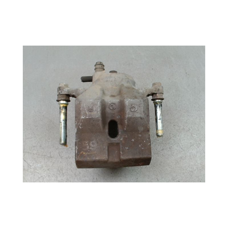 ETRIER DE FREIN AVANT DROIT TOYOTA PRIUS 2004-