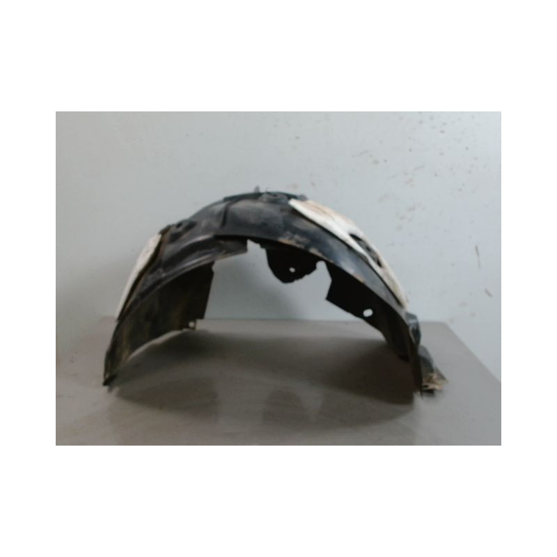 PARE-BOUE AVANT GAUCHE RENAULT MEGANE