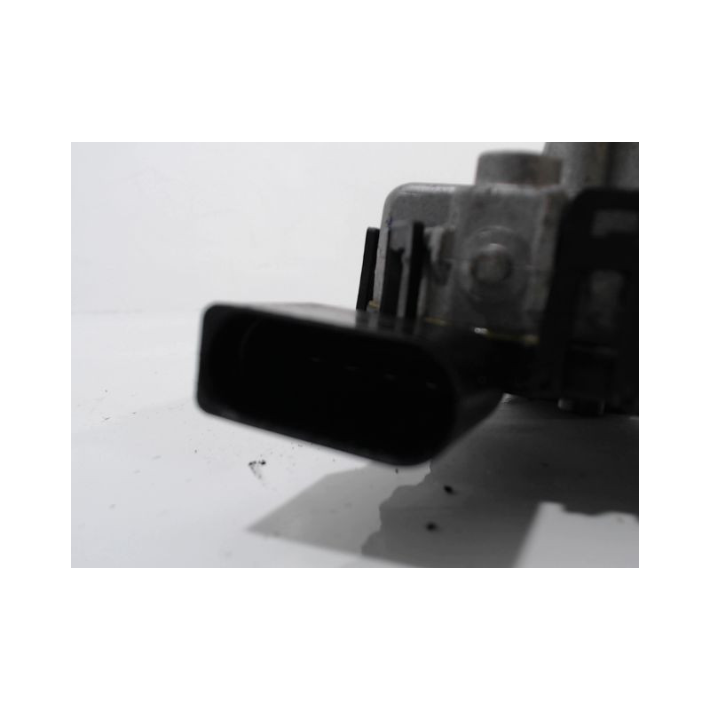 MOTEUR ESSUIE-GLACE AVANT VOLKSWAGEN POLO 2009-
