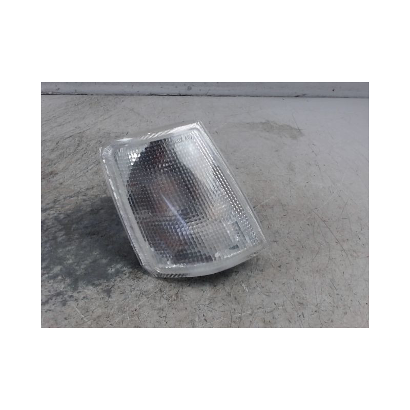 CLIGNOTANT DROIT OPEL CORSA 90-93