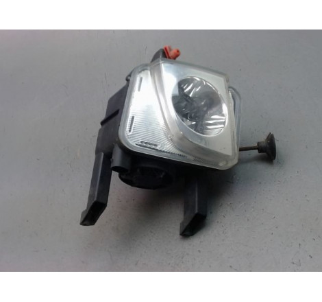 PHARE ANTIBROUILLARD AVD