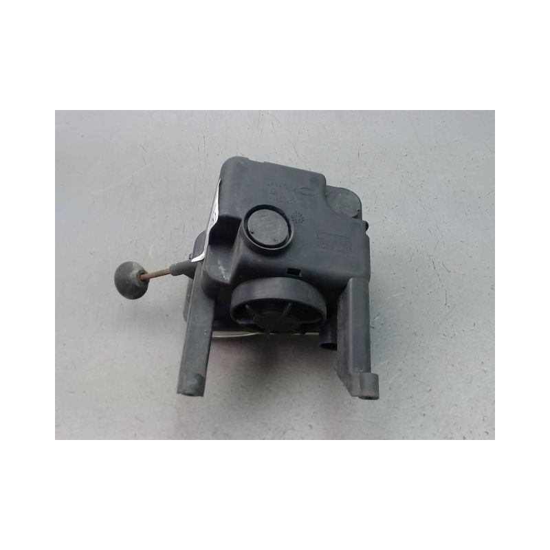 PHARE ANTIBROUILLARD AVANT DROIT OPEL MERIVA MONOSP. I Phase 1 (A) 2003-2005