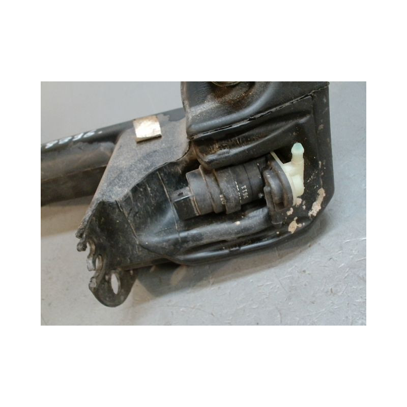 RESERVOIR LAVE-GLACE AVANT OPEL ZAFIRA B PHASE 2 DIESEL