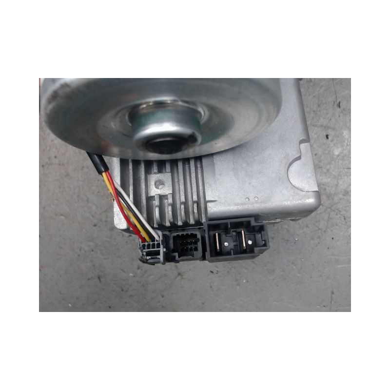 COLONNE DE DIRECTION ASSISTEE RENAULT CLIO 4 PHASE 1 1.5 DCI - 8V TU