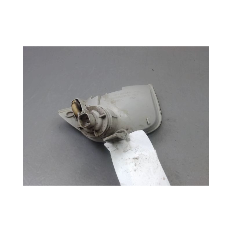 FEU RECUL DROIT FORD FOCUS I 1998-2004