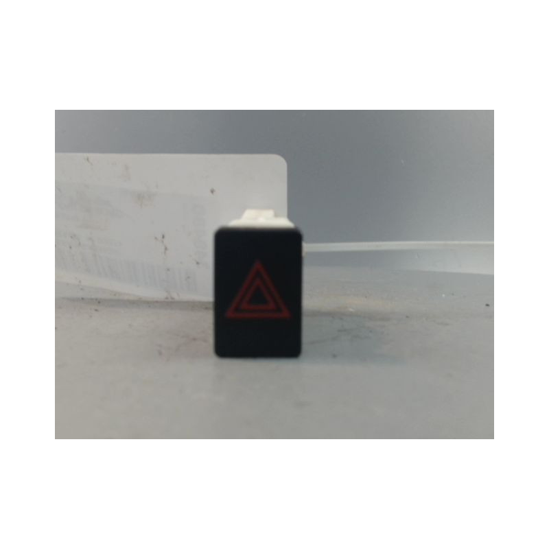 BOUTON DE WARNING NISSAN QHASQAI 2007-