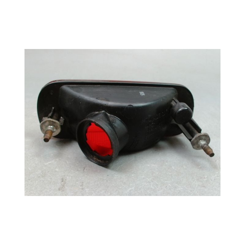 FEU BROUILLARD CENTRAL ARRIERE SUZUKI SWIFT