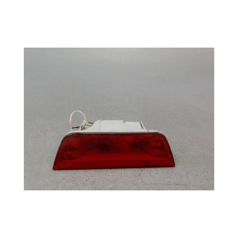 FEU BROUILLARD CENTRAL ARRIERE NISSAN MICRA 2009-