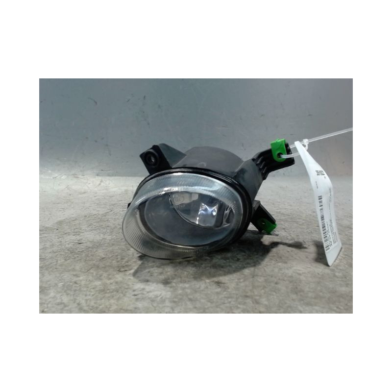 PHARE ANTIBROUILLARD AVANT GAUCHE AUDI A4 2004-
