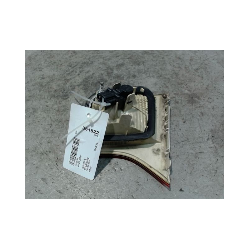 FEU ARRIERE INTERIEUR GAUCHE AUDI A4 2004-