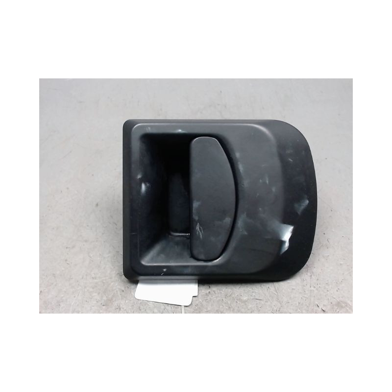 POIGNEE EXTERIEURE PORTE AVANT DROIT IVECO 35S10