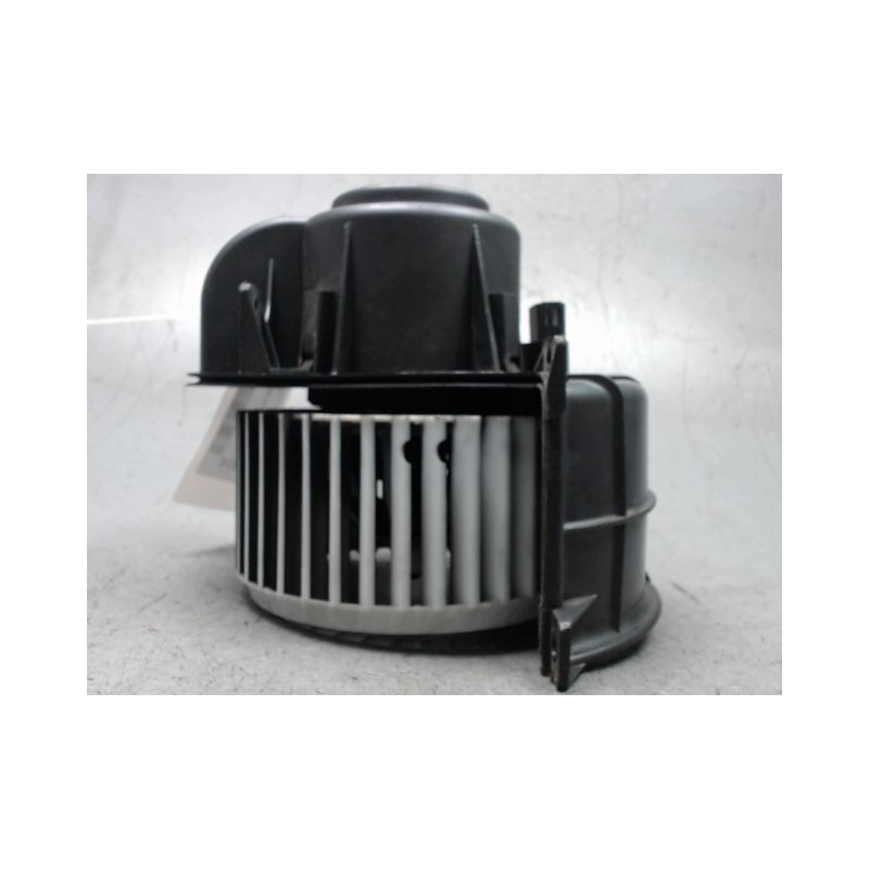 MOTEUR VENTILATEUR CHAUFFAGE AUDI Q7