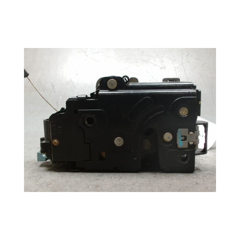 SYSTEME CONDAMNATION AVANT DROIT VOLKSWAGEN GOLF V 2003-2009