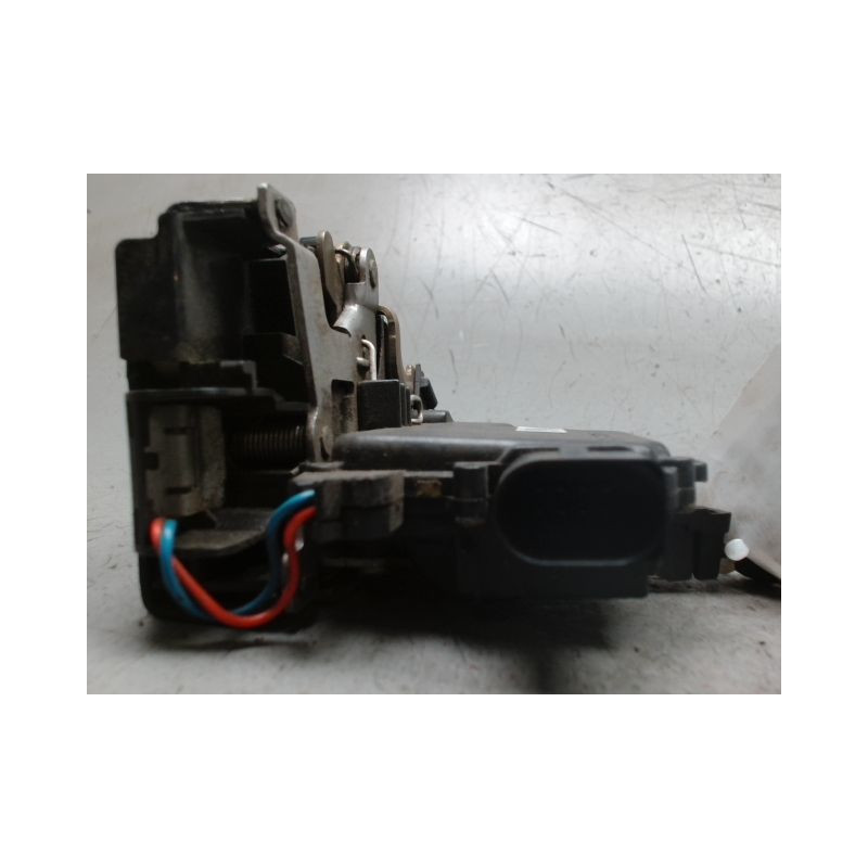 SYSTEME CONDAMNATION AVANT DROIT VOLKSWAGEN GOLF IV 98-2004