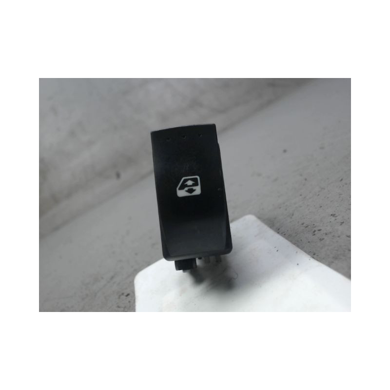 COMMANDE LEVE-GLACE PORTE AVD RENAULT CLIO II PH.2 01-06