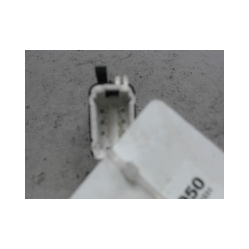 COMMANDE LEVE-GLACE PORTE AVD RENAULT CLIO II PH.2 01-06