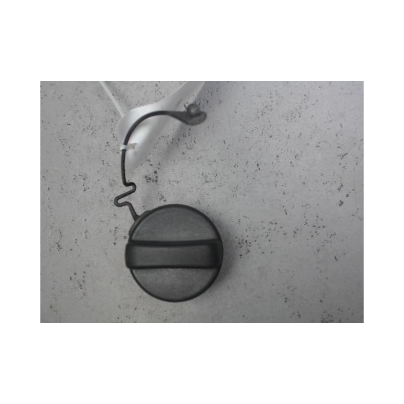 BOUCHON RESERVOIR A CARBURANT TOYOTA YARIS 2003-