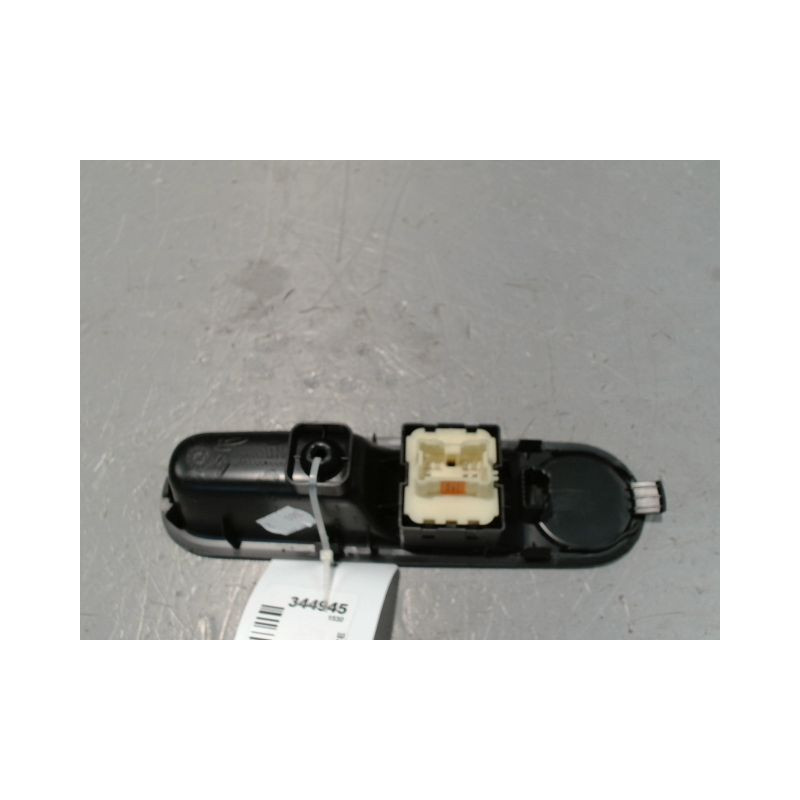 COMMANDE LEVE-GLACE PORTE AVG RENAULT TWINGO