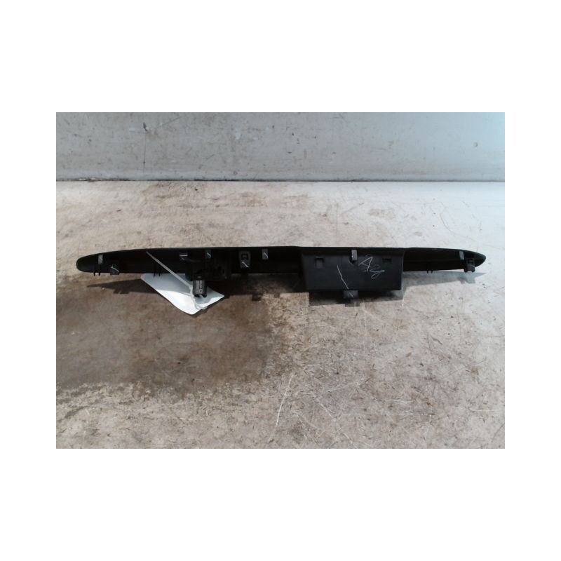 COMMANDE LEVE-GLACE PORTE AVG MITSUBISHI SPACESTAR