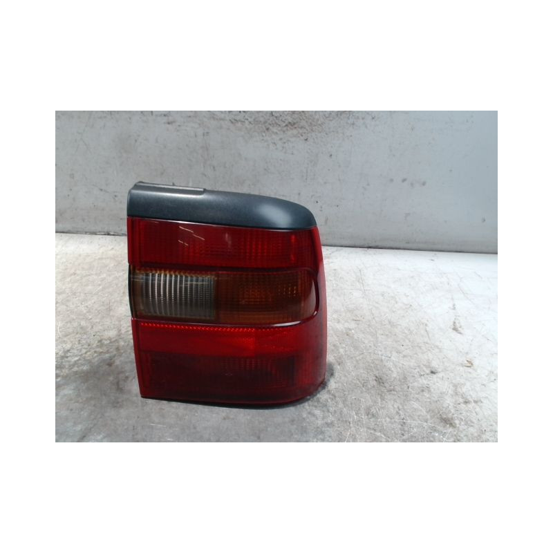 FEU ARRIERE DROIT OPEL VECTRA 92-95