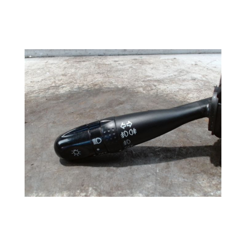 COMMANDE CLIGNOTANT TOYOTA COROLLA 2004-