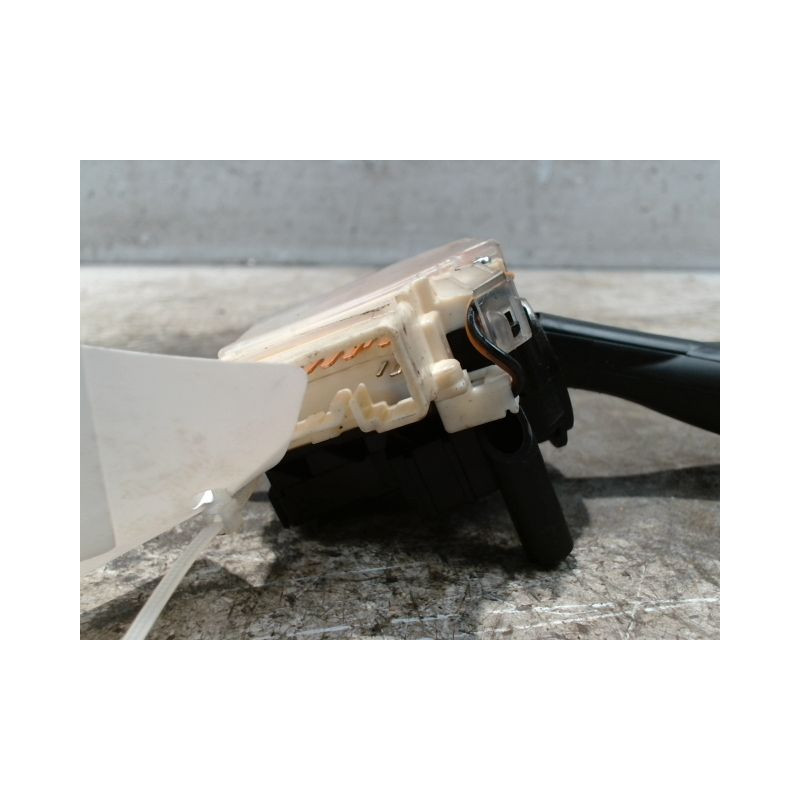 COMMANDE CLIGNOTANT TOYOTA COROLLA 2004-