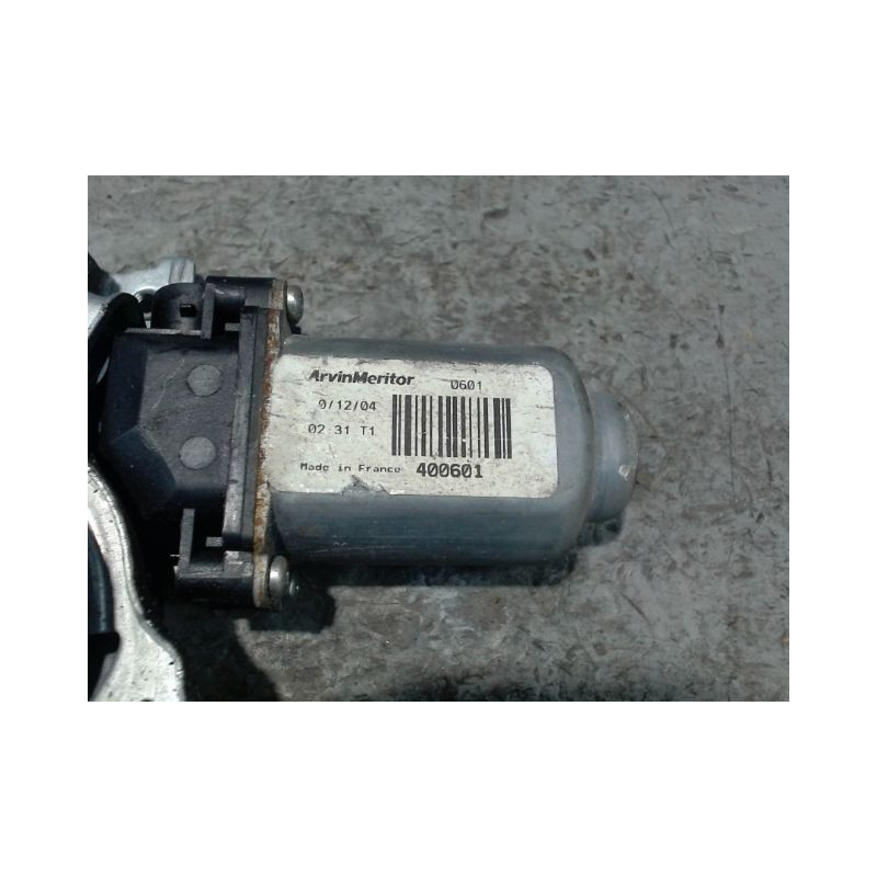 MECANISME+MOTEUR LEVE-GLACE AVANT GAUCHE NISSAN ALMERA 2002-