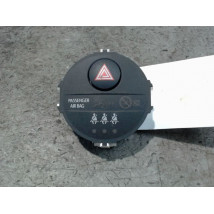 BOUTON DE WARNING TOYOTA YARIS