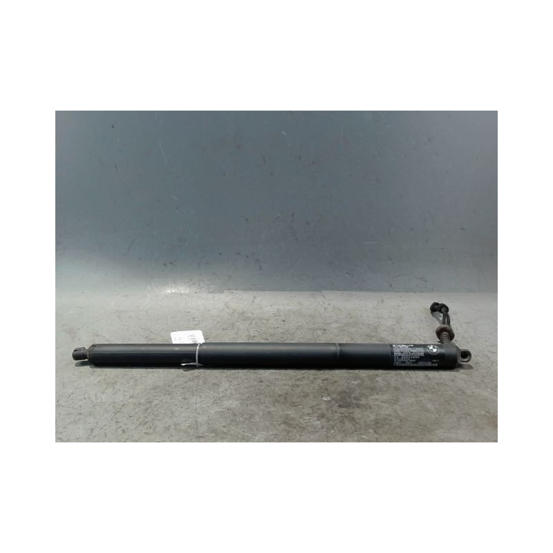VERIN HAYON D B.M.W. SERIE 2