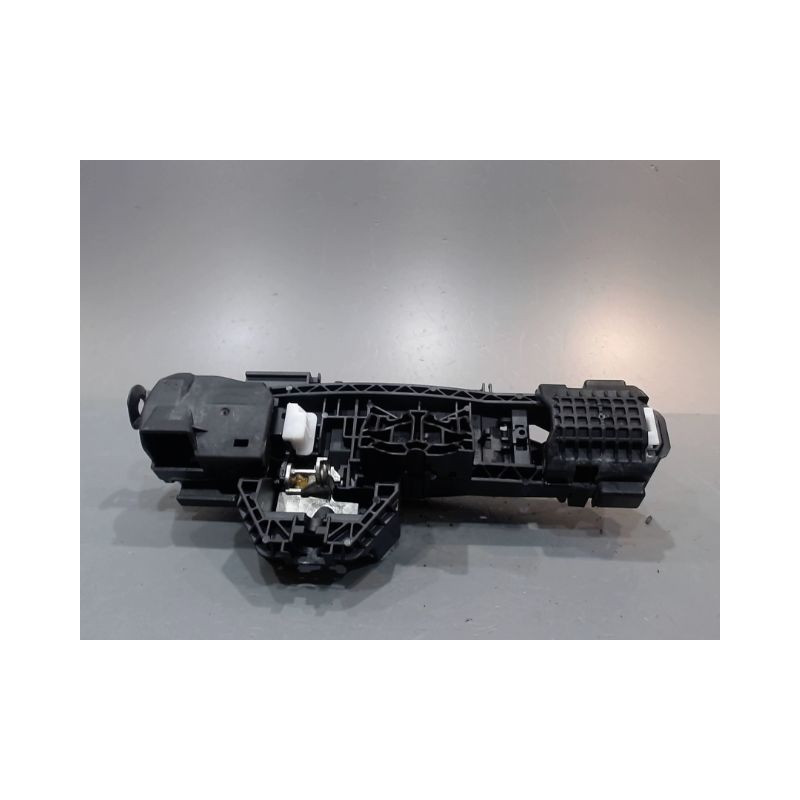 POIGNEE EXTERIEURE PORTE AVANT GAUCHE MERCEDES CLA