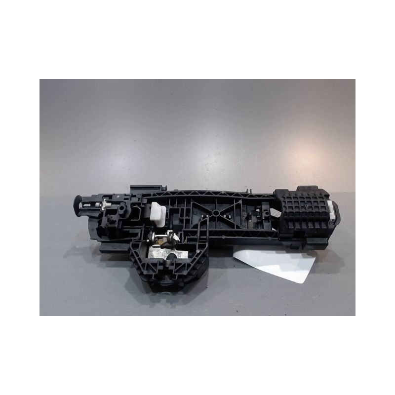 POIGNEE EXTERIEURE PORTE ARRIERE GAUCHE MERCEDES CLA