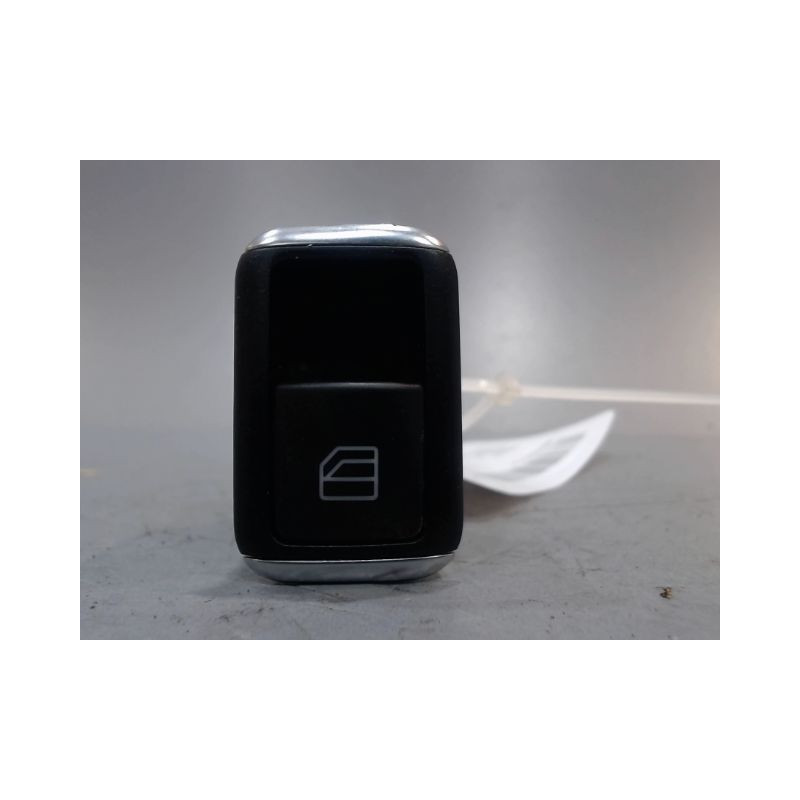 COMMANDE LEVE-GLACE PORTE ARG MERCEDES CLA