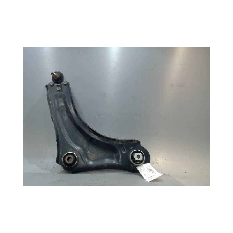 TRIANGLE INFERIEUR AVANT DROIT RENAULT MEGANE