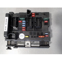 BOITE A FUSIBLES PEUGEOT 206