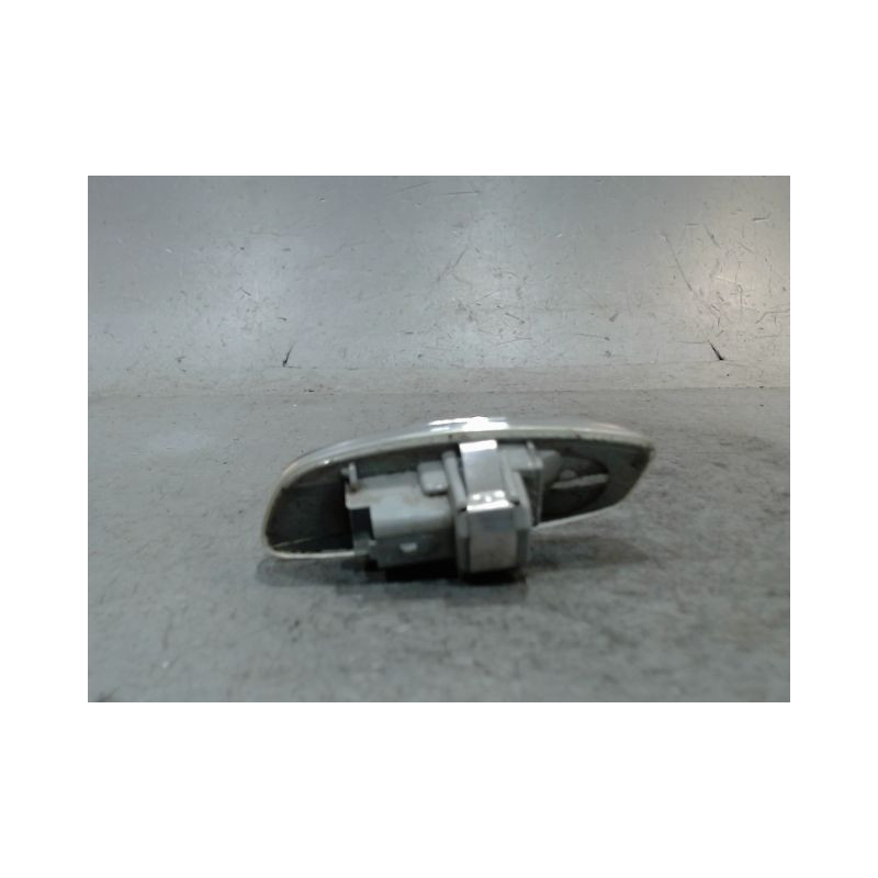 REPETITEUR RETROVISEUR DROIT PEUGEOT 3008