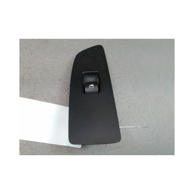 COMMANDE LEVE-GLACE PORTE AVD BMW SERIE 1 I (E81) 2007-2011