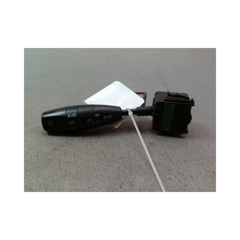 COMMANDE ECLAIRAGE DAEWOO LANOS 1997-2002
