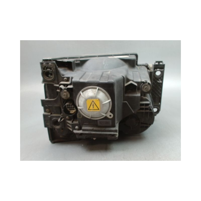PHARE GAUCHE LAND ROVER DISCOVERY 2004-