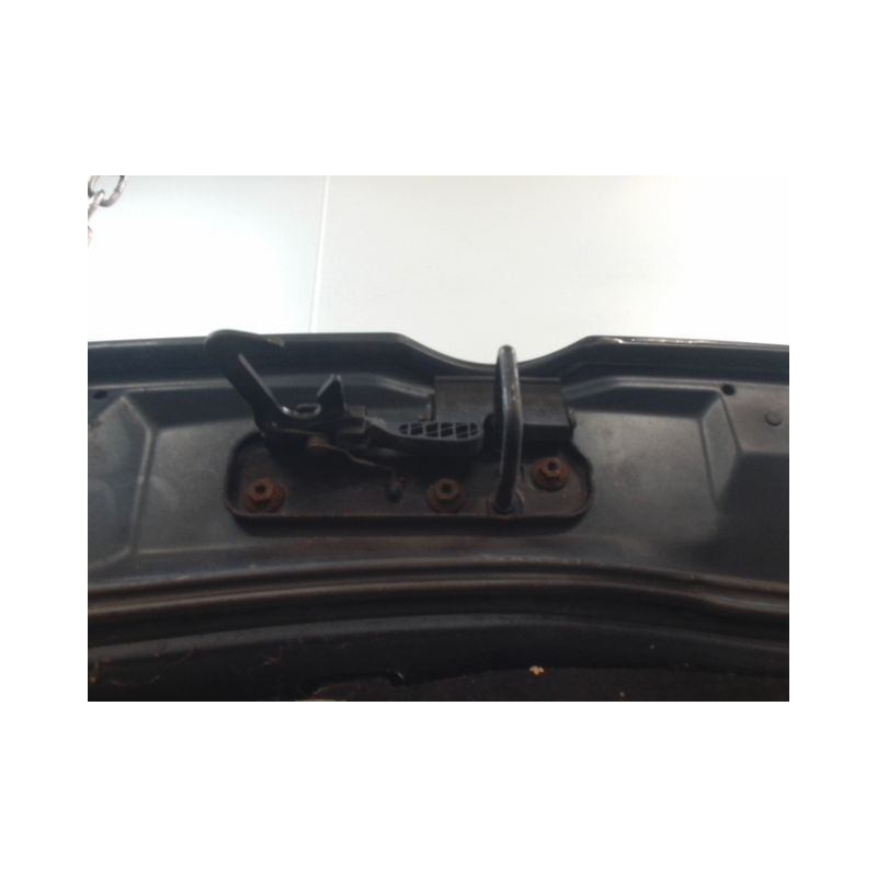 CAPOT VOLKSWAGEN JETTA 2005-