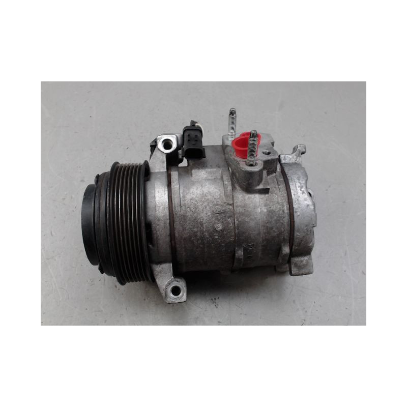 COMPRESSEUR AIR CONDITIONNE JEEP G.CHEROKE