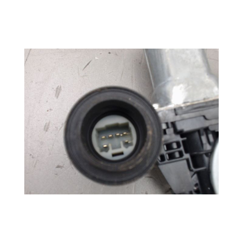 MECANISME LEVE-GLACE AVANT DROIT SUZUKI SWIFT