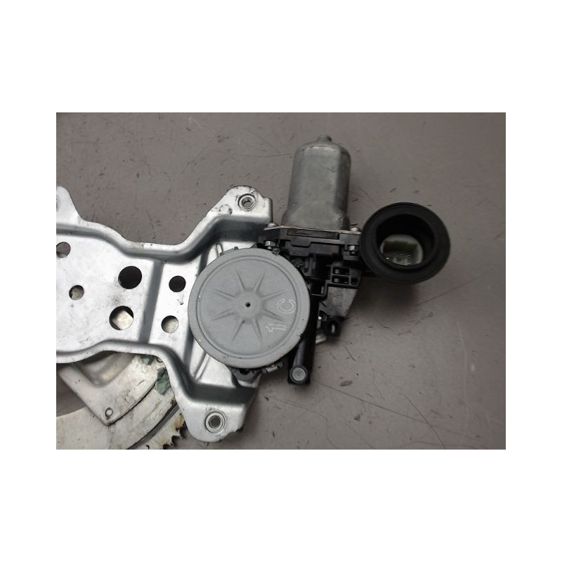 MECANISME LEVE-GLACE AVANT GAUCHE SUZUKI SWIFT