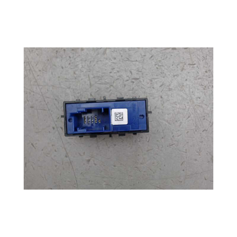 COMMANDE ESP PEUGEOT 208