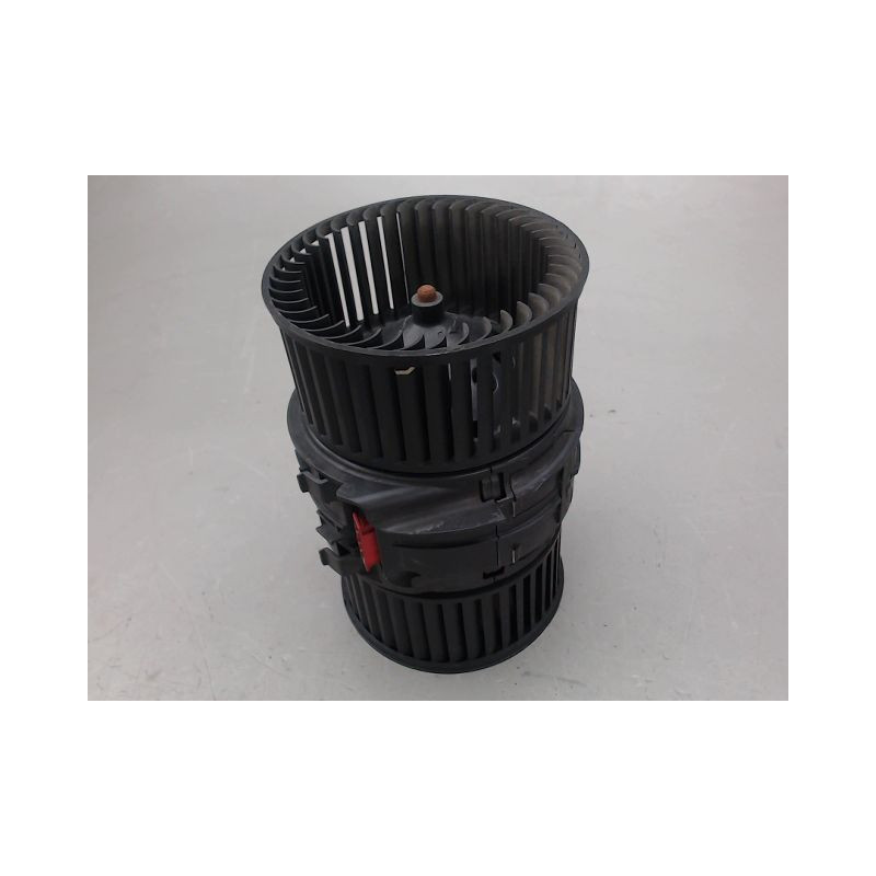 MOTEUR VENTILATEUR CHAUFFAGE RENAULT MEGANE
