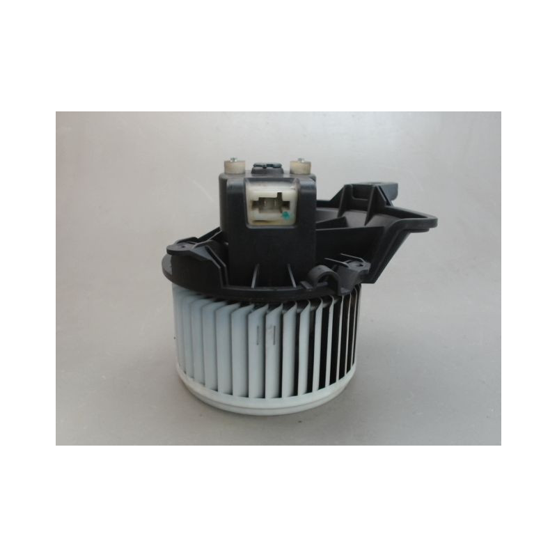 MOTEUR VENTILATEUR CHAUFFAGE FIAT PUNTO