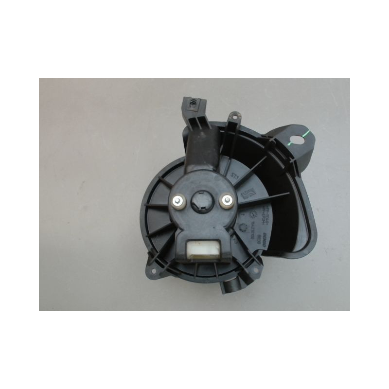 MOTEUR VENTILATEUR CHAUFFAGE FIAT PUNTO