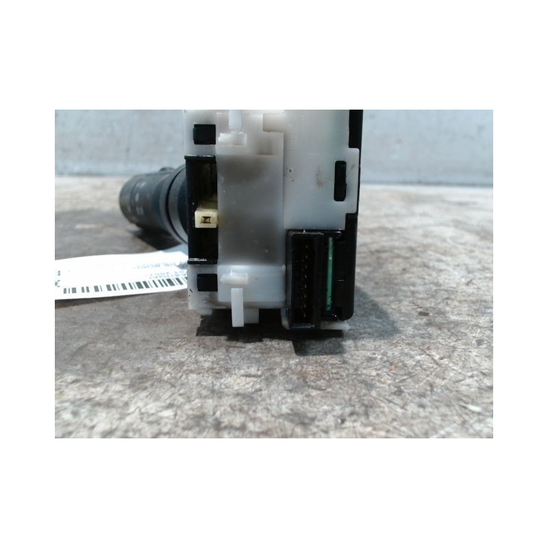 COMMANDE CLIGNOTANT NISSAN QHASQAI 2007-