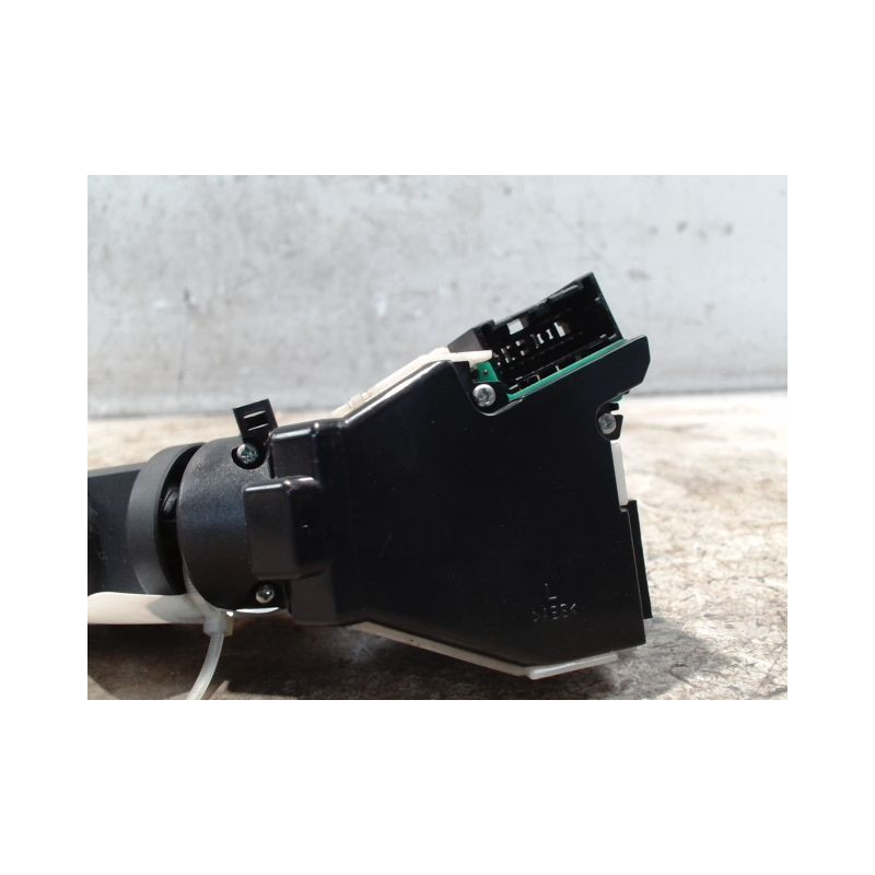 COMMANDE ESSUIE GLACE NISSAN QHASQAI 2007-