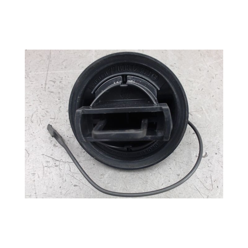 BOUCHON RESERVOIR A CARBURANT RENAULT CLIO